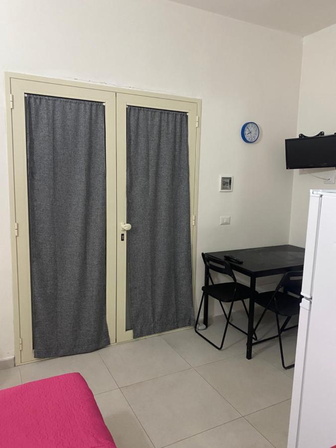 Casa Vacanza Le Tre Palme Daire Floridia Dış mekan fotoğraf